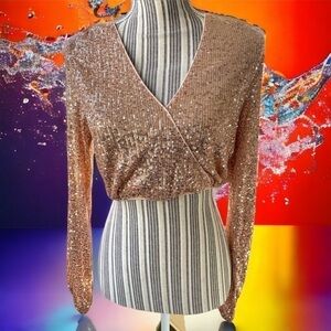 LE Lis sequined top, size S, v neck, elastic hem and cuffs, new with tags